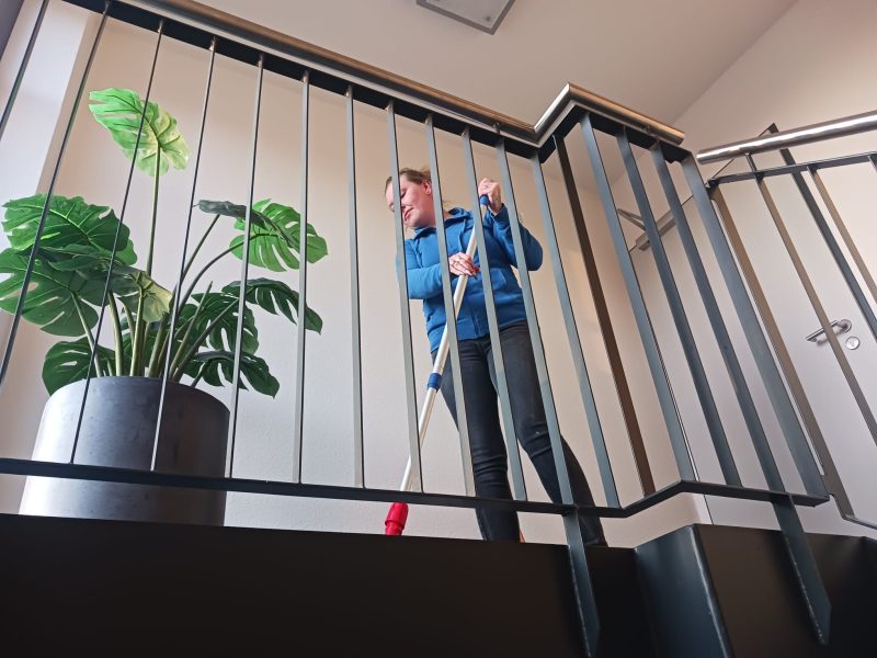 Treppenhausreinigung von Gebäudereinigung Geersen