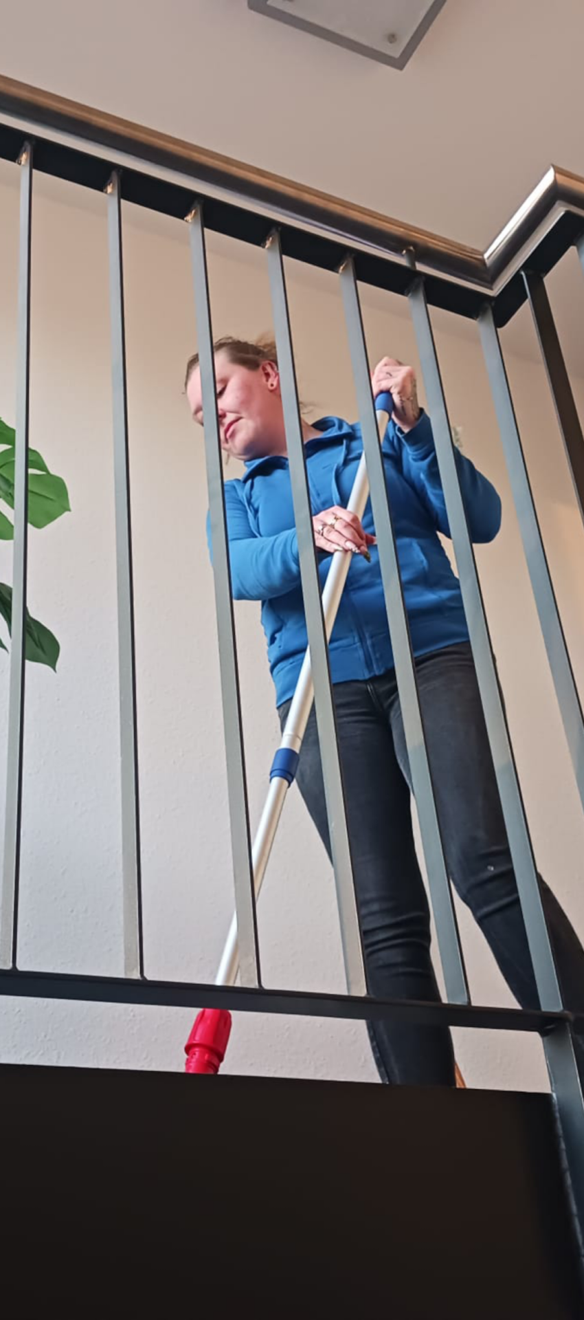 Treppenhausreinigung von Gebäudereinigung Geersen